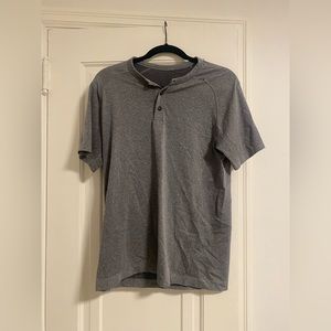 LULULEMON Mens Henley t shirt